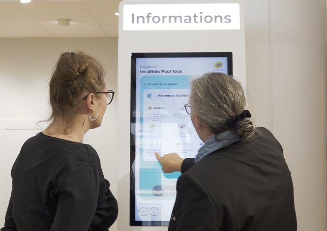 Le bureau de poste nouvelle génération de Villeurbanne propose un service à la fois universel et personnalisé.