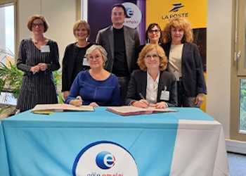 Le 14 octobre 2022, Pôle emploi Centre-Val de Loire et le groupe La Poste ont signé une convention de partenariat.