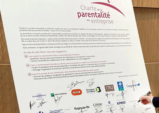 La Poste signe la charte de la parentalité en entreprise | La Poste Groupe