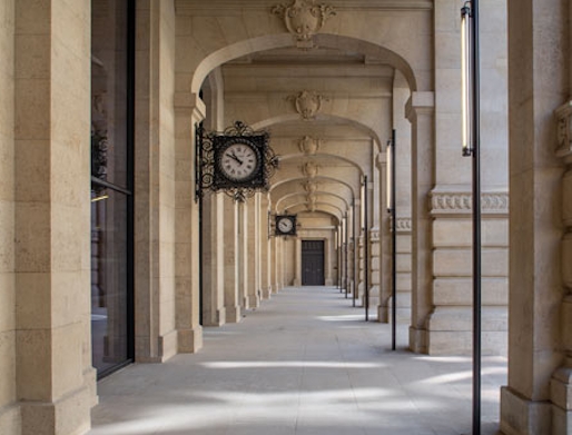 La Poste du Louvre ouvre son coeur à Paris