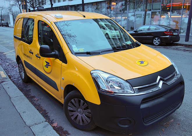 photo d'une camionnette La Poste