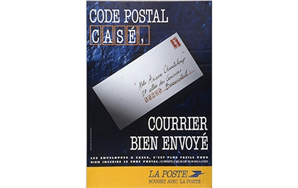 Affiche : « Code postal casé, courrier bien envoyé », 1990 (AF-151) © Musée de La Poste - La Poste, 2022