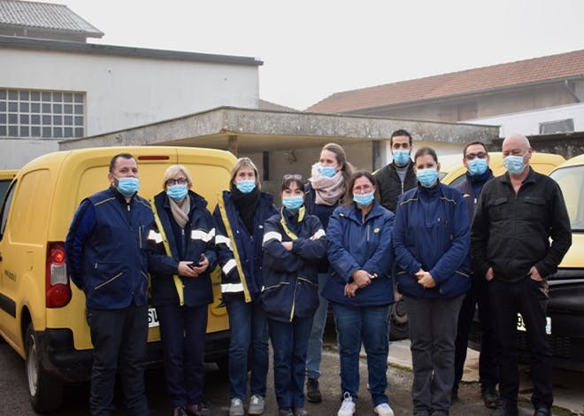Malgré les inondations, les 16 facteurs de Tartas continuent d’assurer leurs missions auprès de la population.