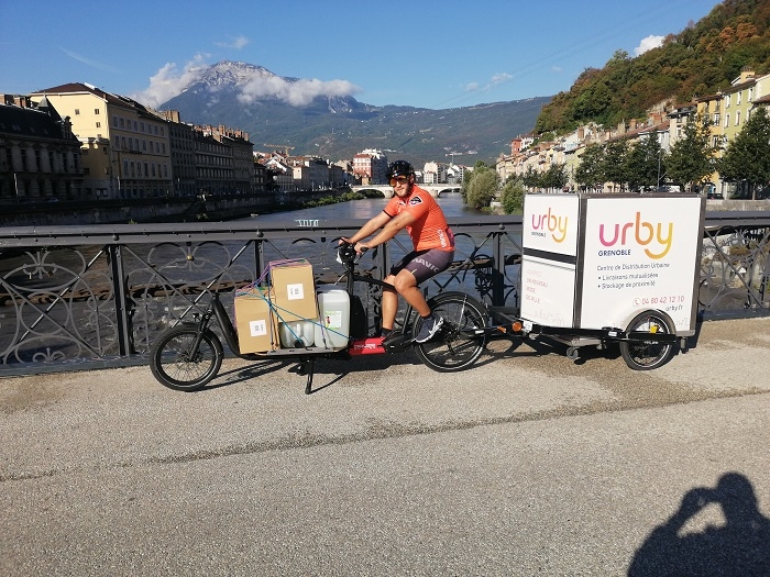 Le vélo cargo à assistance électrique de Urby : Une solution de livraison pouvant prendre en charge jusqu’à 150 kg de marchandises
