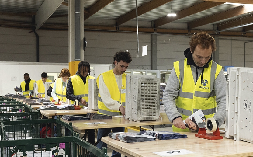 Viapost s’est vu confier la préparation des plis électoraux des départements du Maine-et-Loire, de la Sarthe et des Vosges.