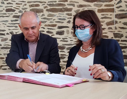 Signature convention