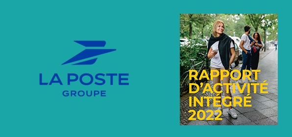 Visuel de la couverture du Rapport d'Activité Intégré 2022 et logo du groupe La Poste