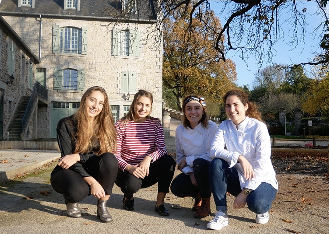 4 jeunes entrepreneuses sont désormais co-gérantes de l’hôtel-restaurant la Maison du Gasseau