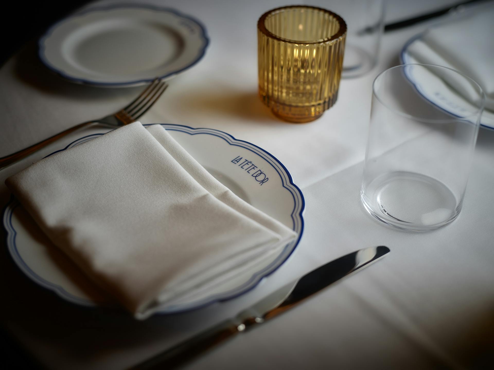 Place setting