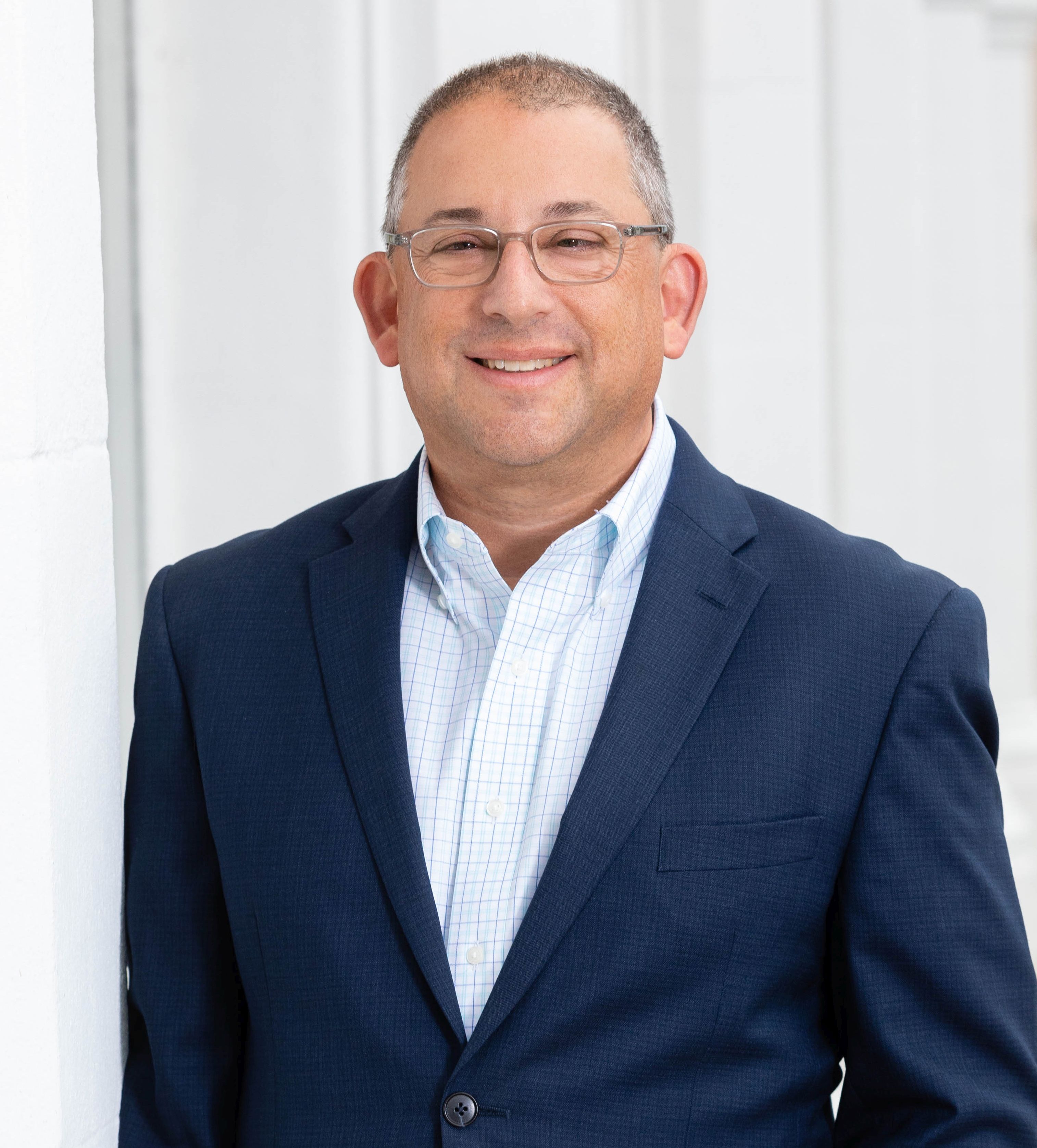 Headshot of Michael Hoffman