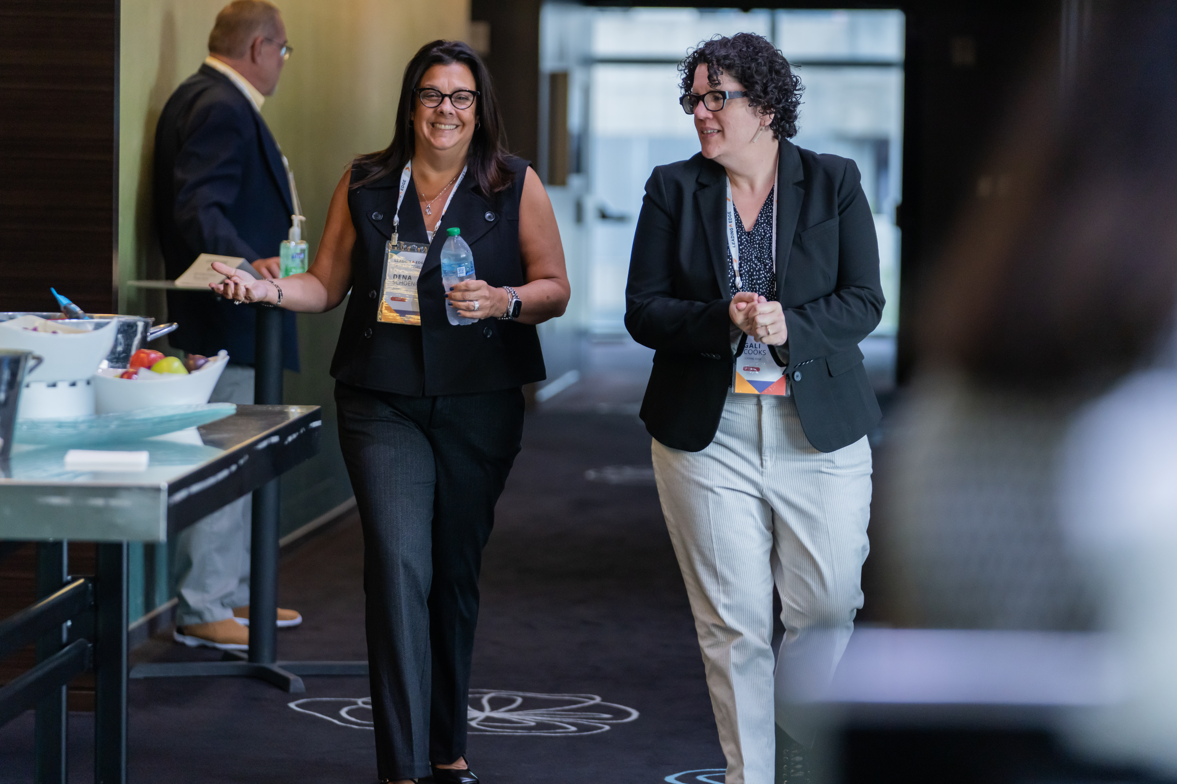 Dena Farber Schoenfeld (L) with Gali Cooks at the Leading Edge Alumni Forum 2024.