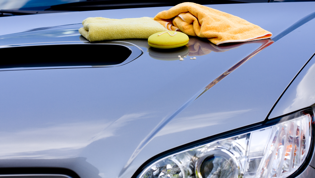 How to wax a shop car with a buffer