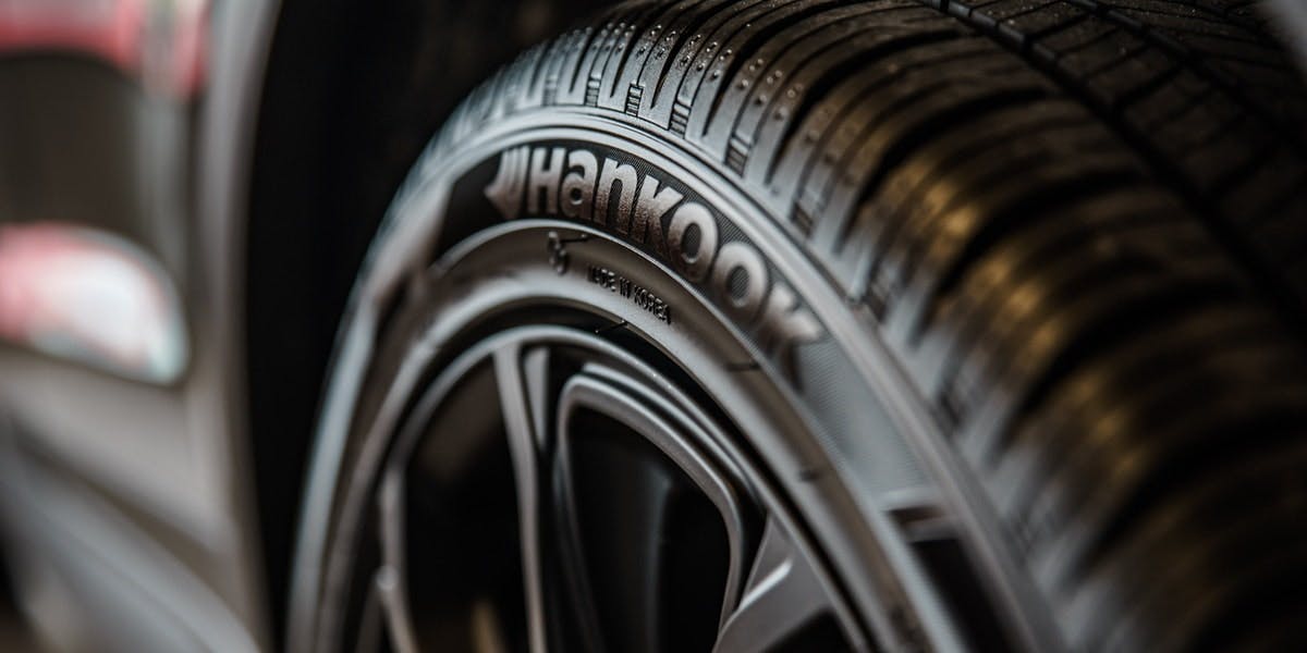 check tyre tread before mot