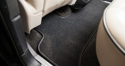 How To Clean Your Car Mats: Advice For Rubber or Carpet Floor Mats

