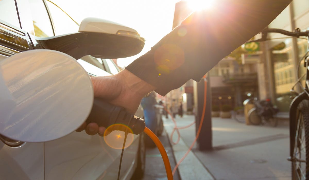 plugging in electric car