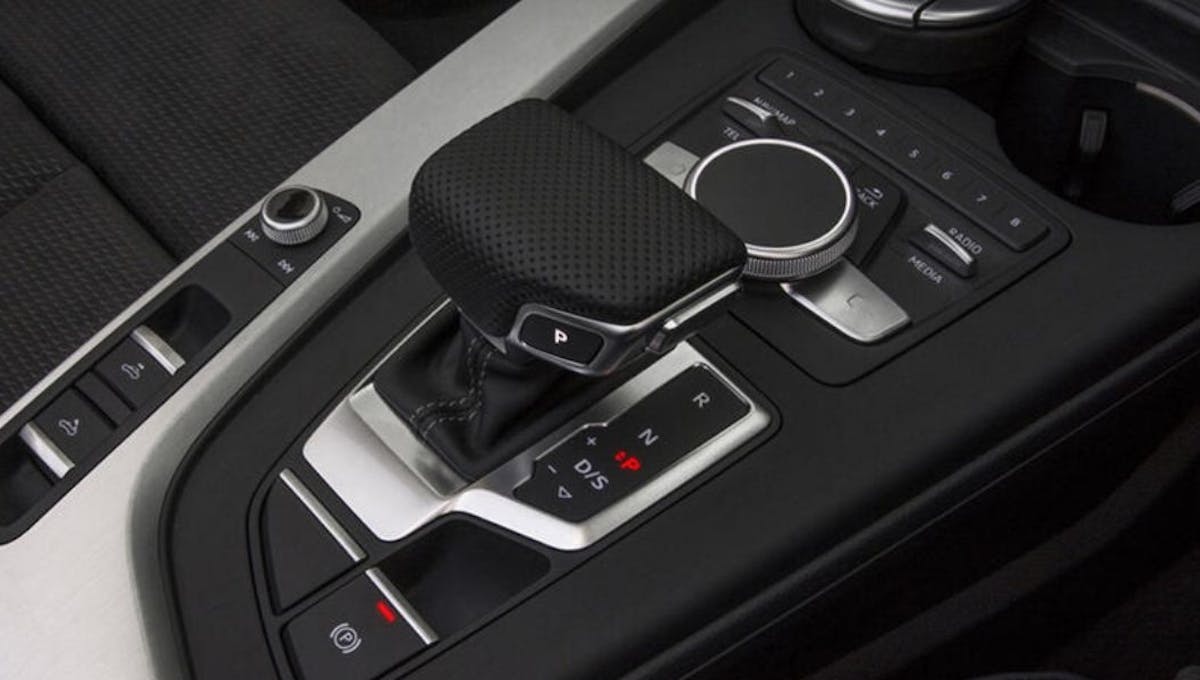 Audi A4 B8: Manual, Tiptronic, Multitronic CVT, S-Tronic DSG