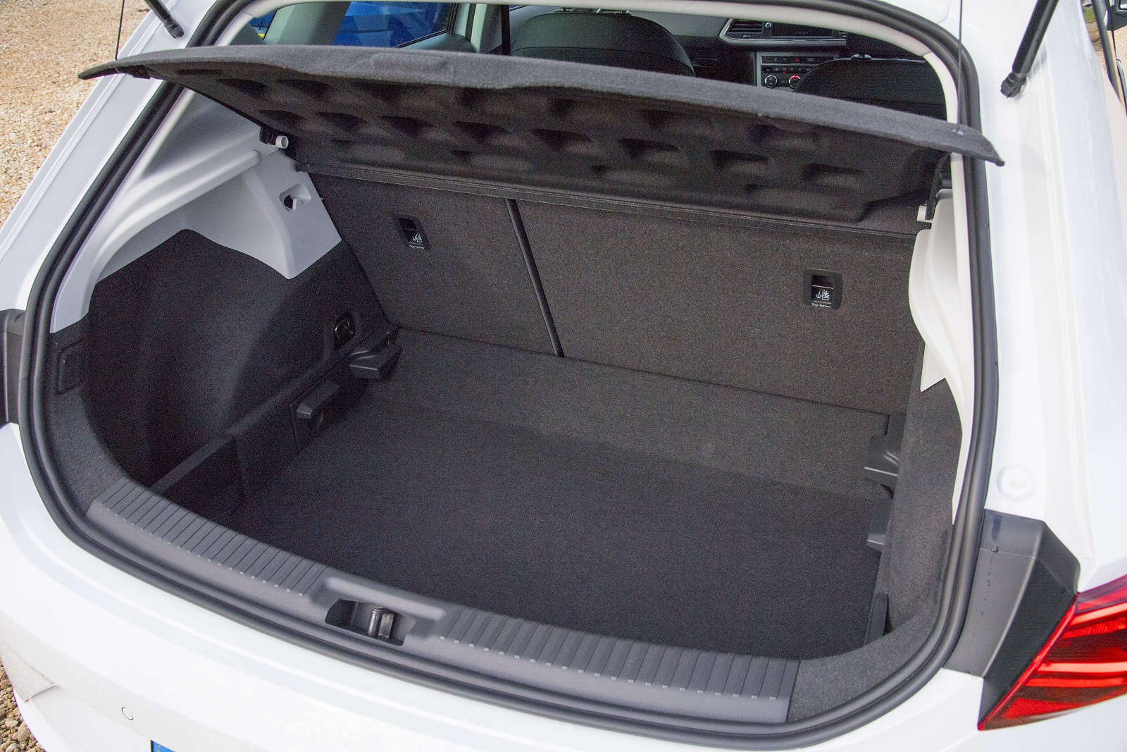 seat leon boot cover