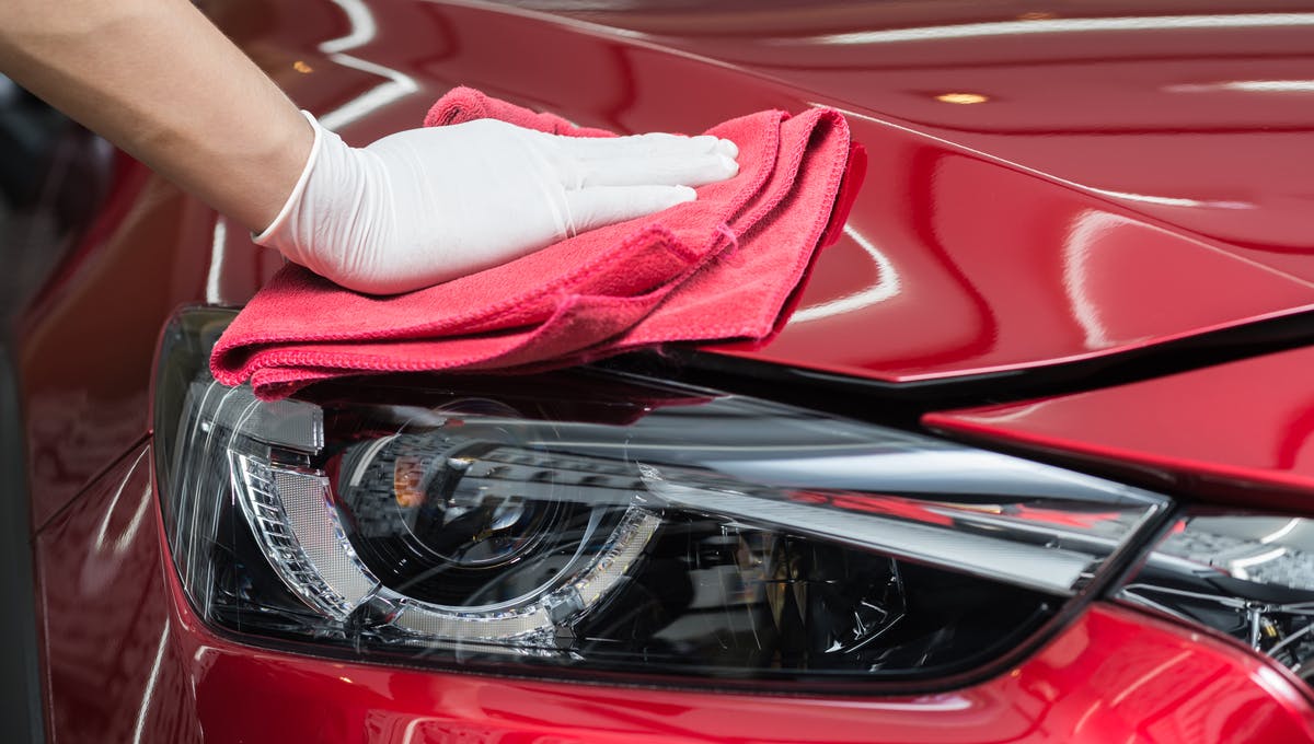 How to Wax Your Car Correctly By Hand