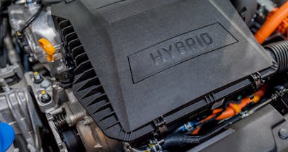 Plug-in Hybrid vs Hybrid vs Electric Cars - Which Is Right For Me?
