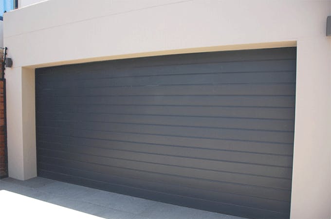 une porte de garage aluminium 