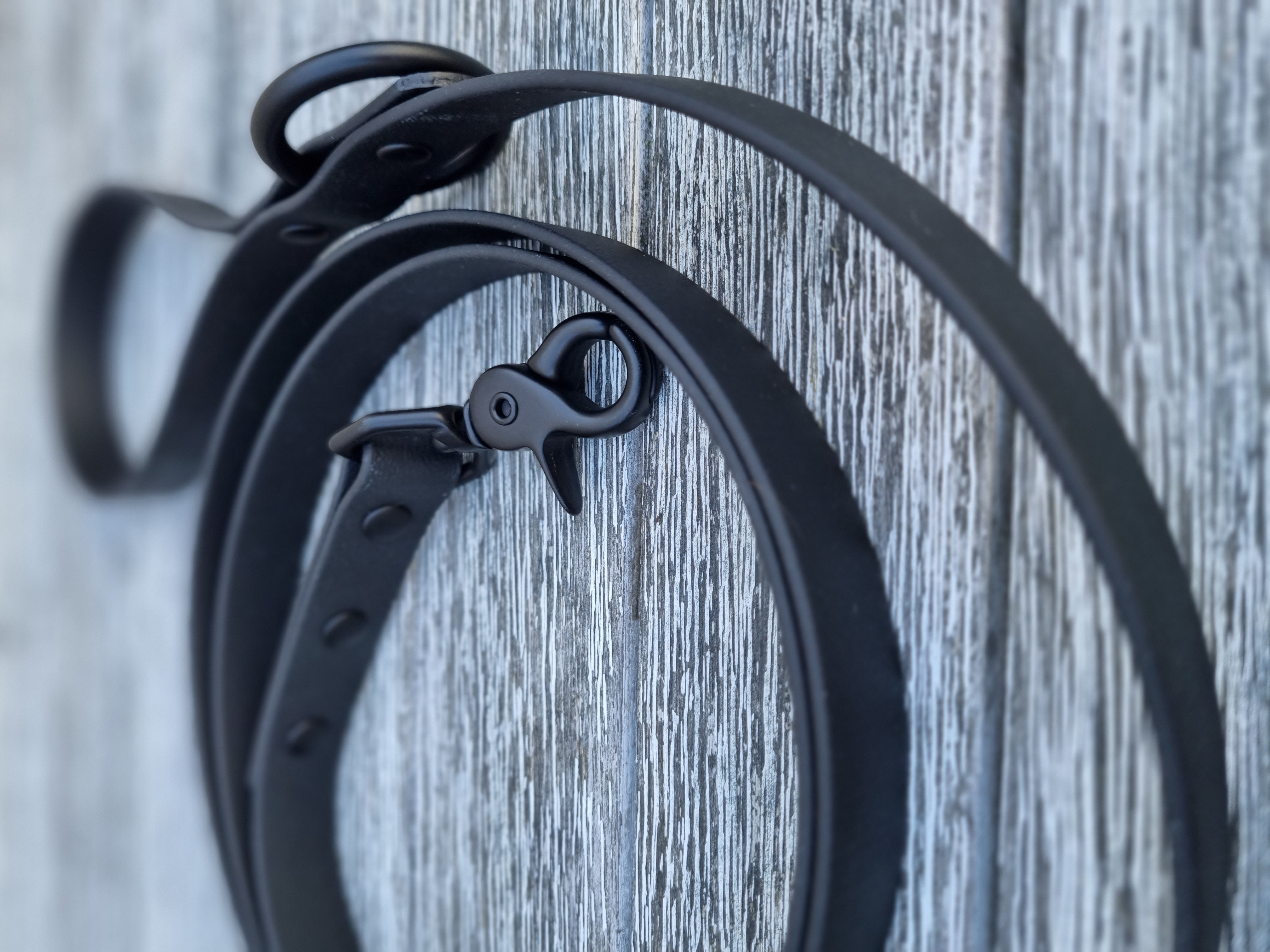 Classic Lead - Slim - Black with Black Brass