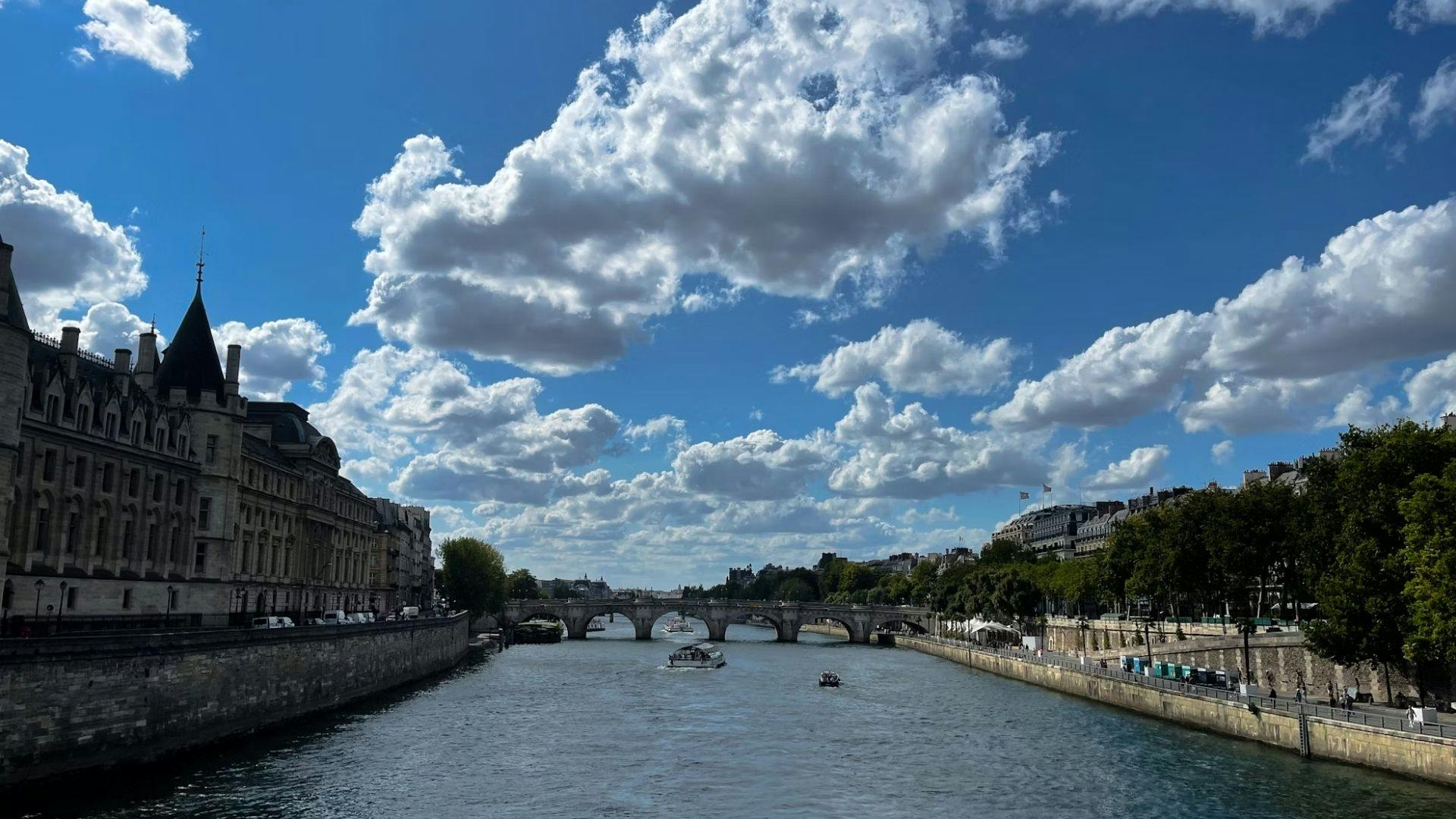 photographie de la Seine, Paris, France