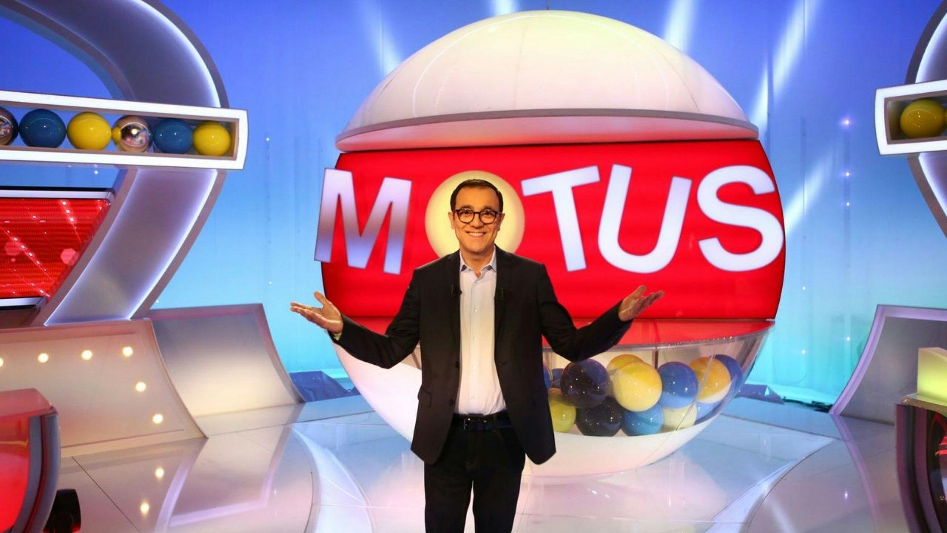 photo du jeu télévisé Motus avec le présentateur Thierry Beccaro