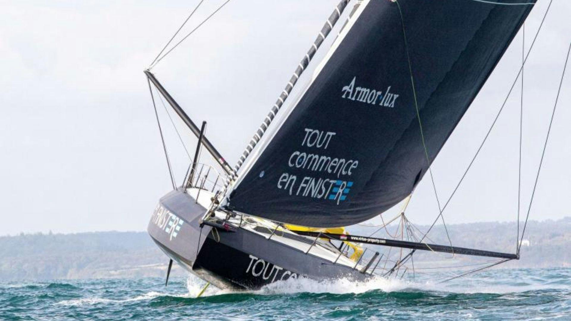 photographie du nouveau monocoque IMOCA de Jean Le Cam