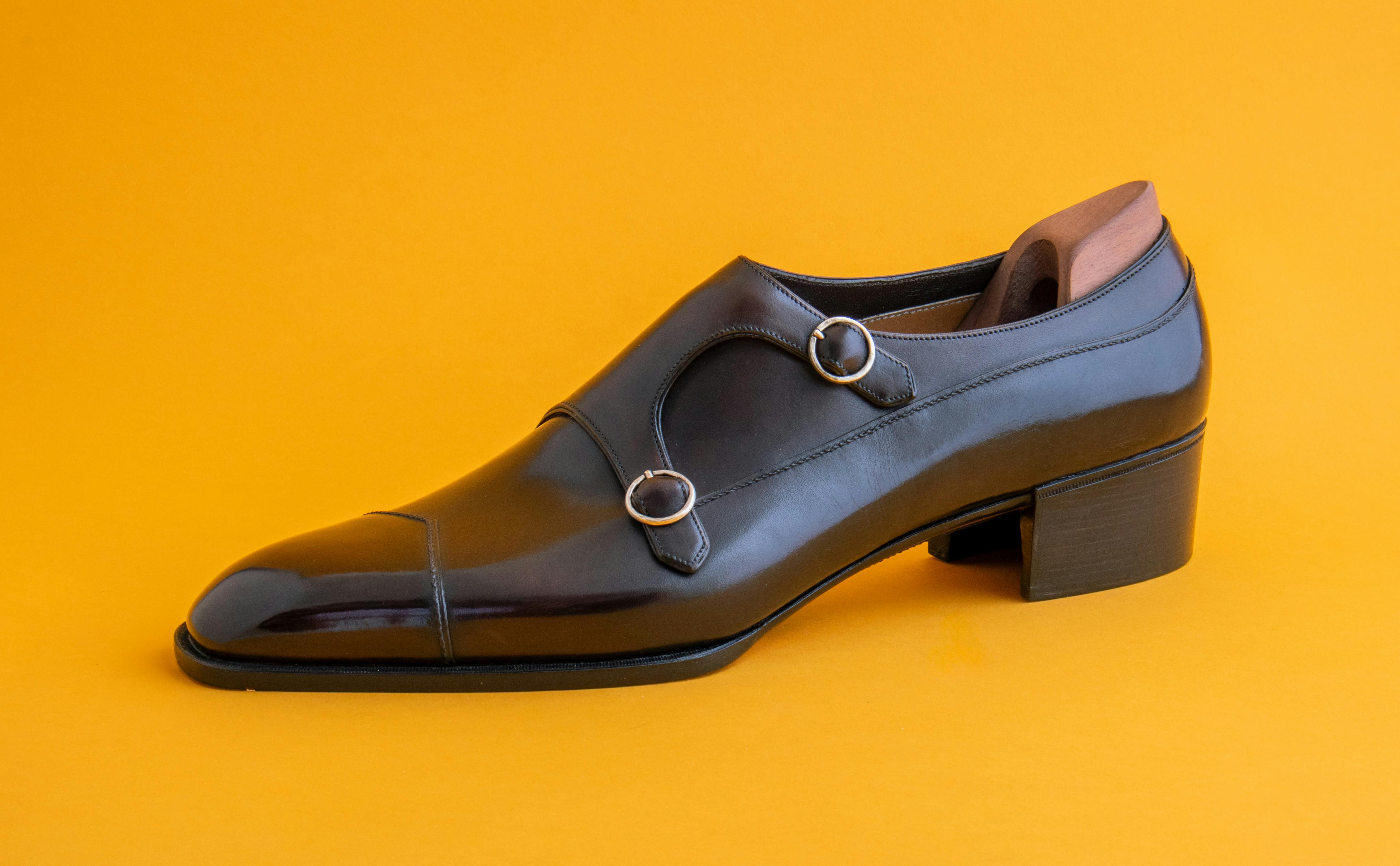 Side view of a brown double monk strap shoe made by Louis Lampertsdörfer.