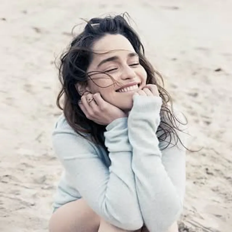 @emilia_clarke instagram profile picture