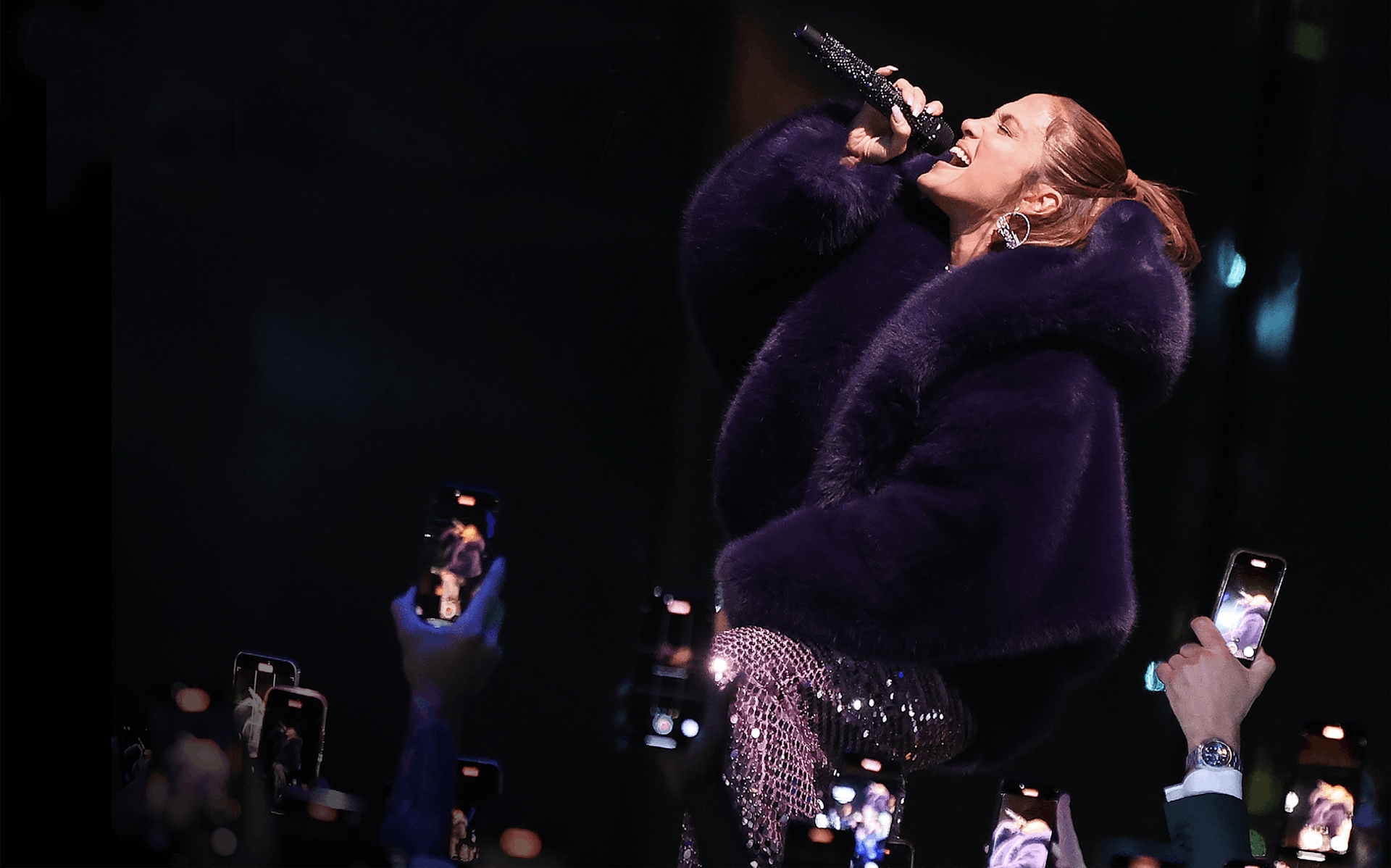 Jennifer Lopez performing.