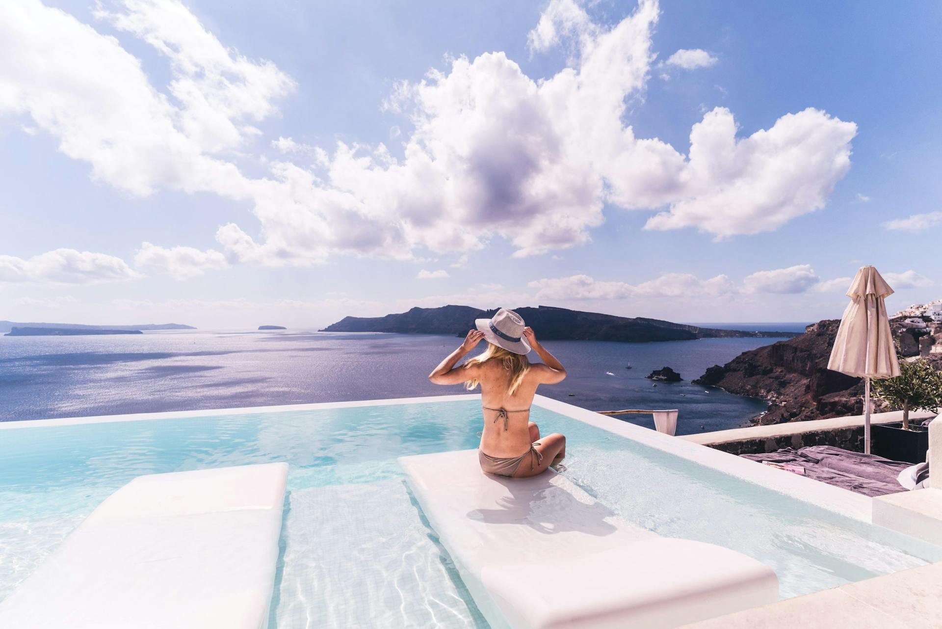 Travel TikTok influencer showcasing luxury hotel room in Maldives