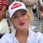 Professional athlete influencer marketing