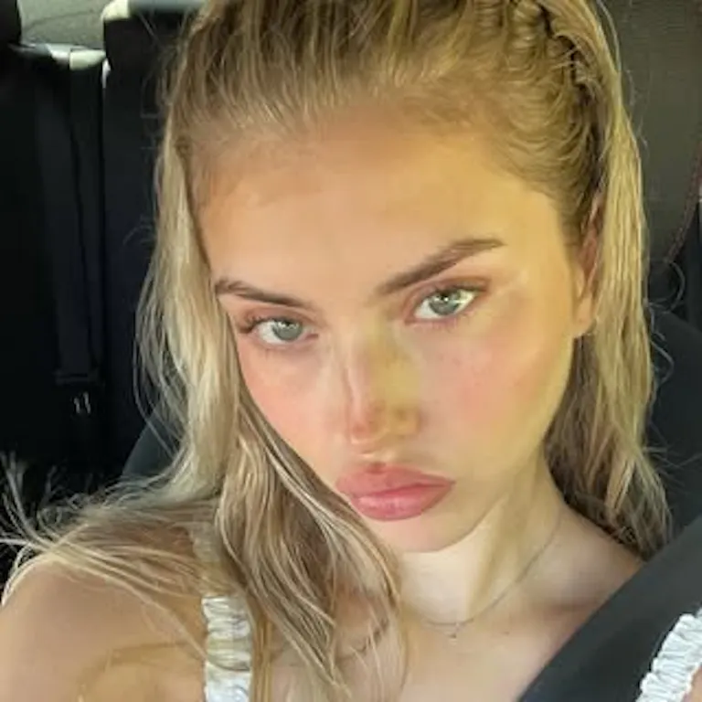 @nataliestrobll Instagram profile picture