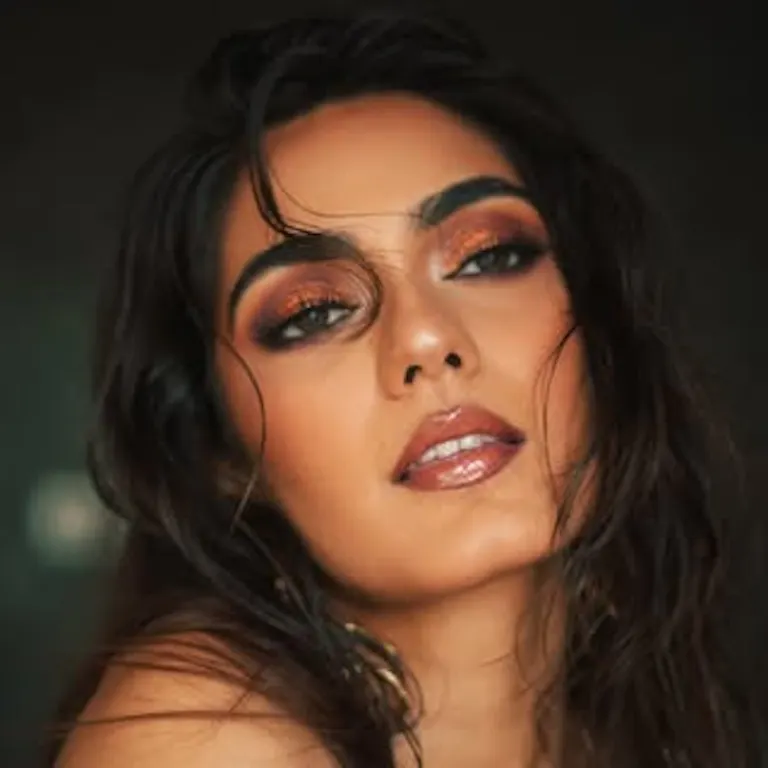@ishanimitraa instagram profile picture