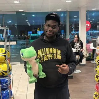 @jensennotbutton instagram profile picture