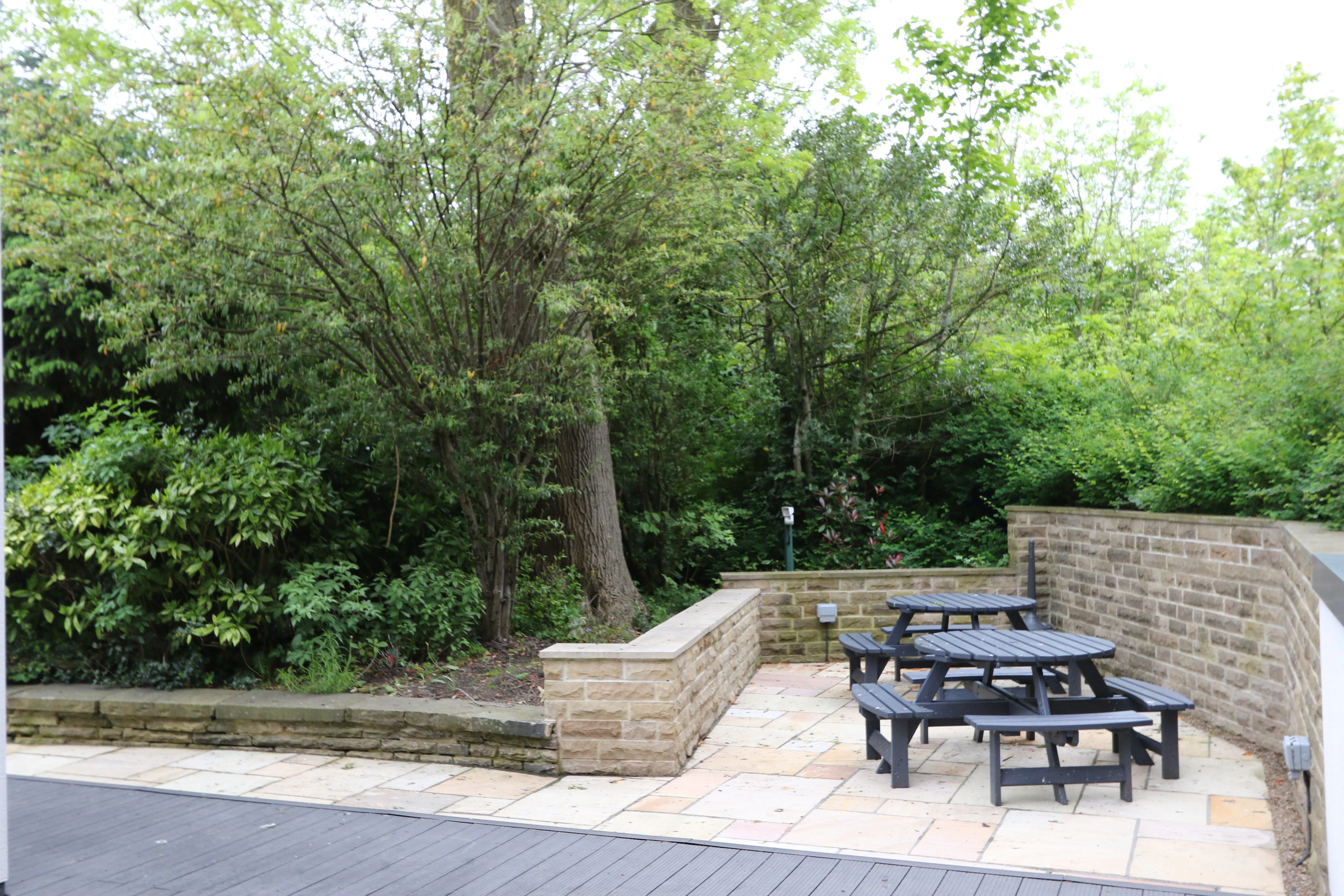 benches for outdoor lunching at Leigh House