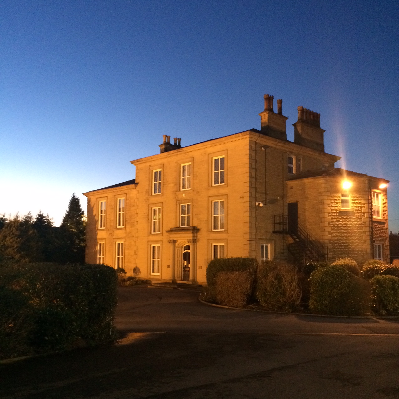 Leigh House in the evening sun