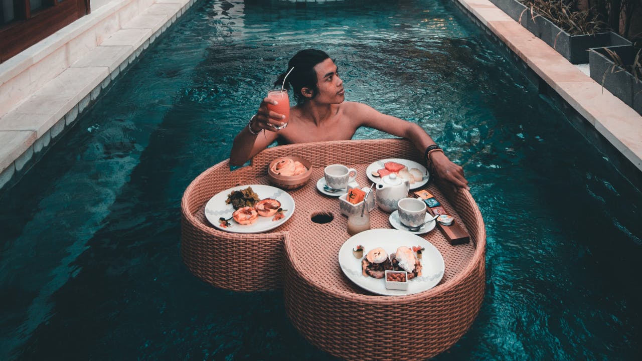 leisure-time_snacks-you-can-eat-in-your-hot-tub