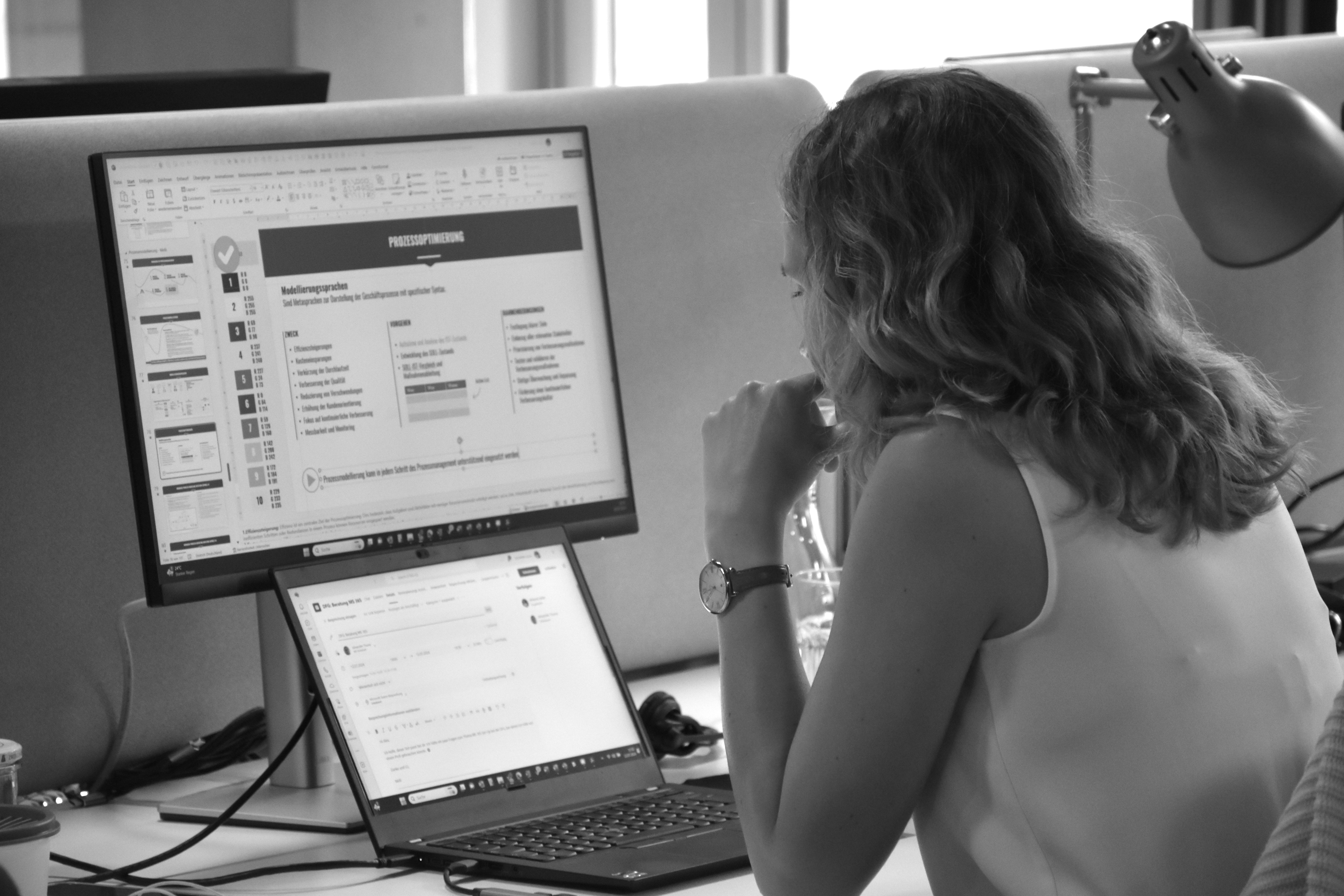 teaser: GENERATION OF SOLUTIONS TO ACHIEVE THE GOAL.