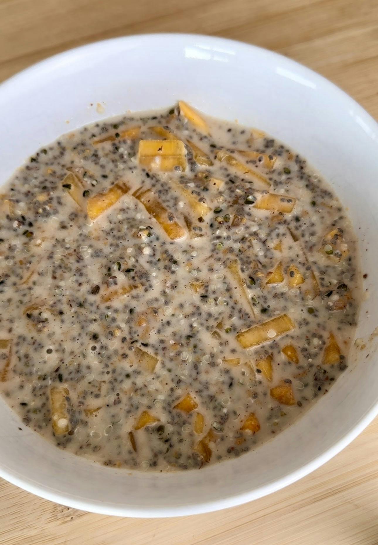 Cinnamon & persimmon chia pudding