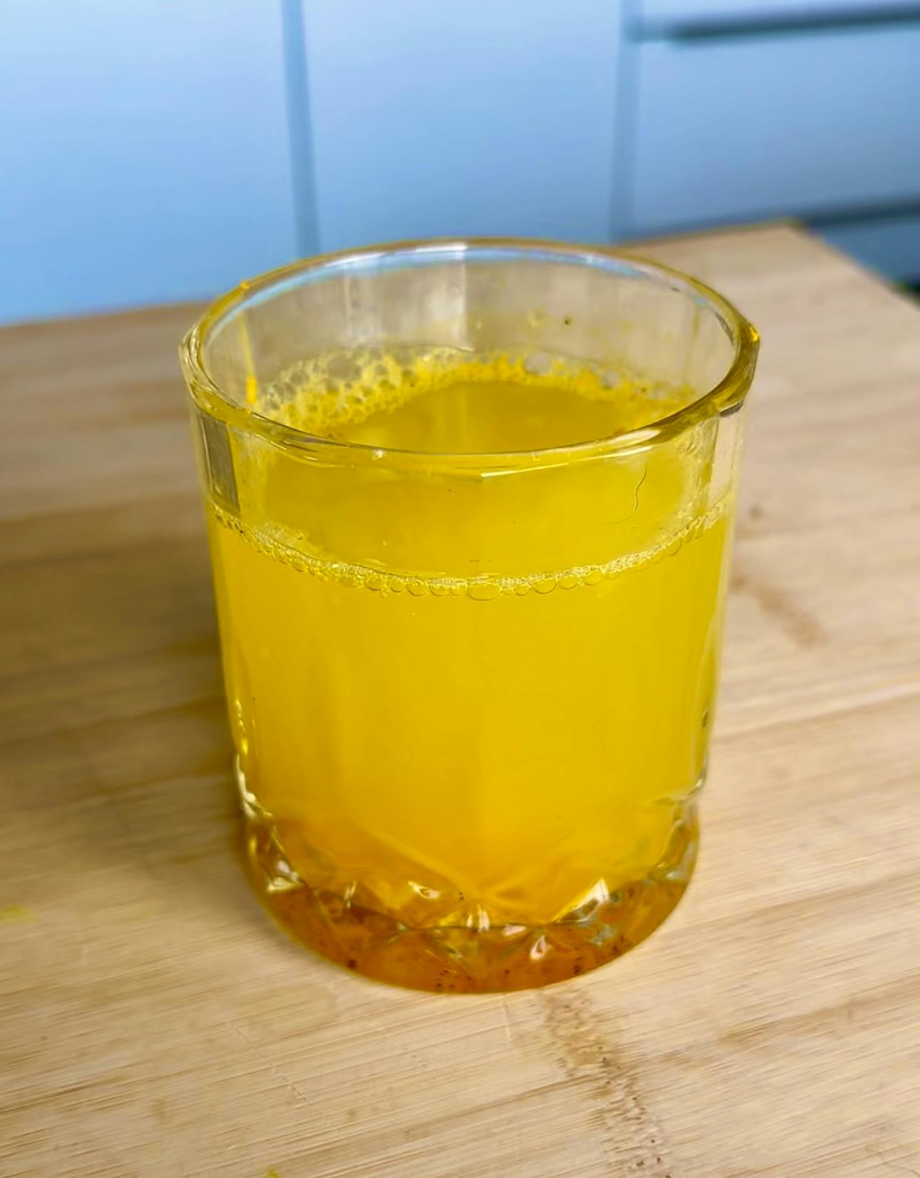 Anti-inflammatory turmeric and ginger drink