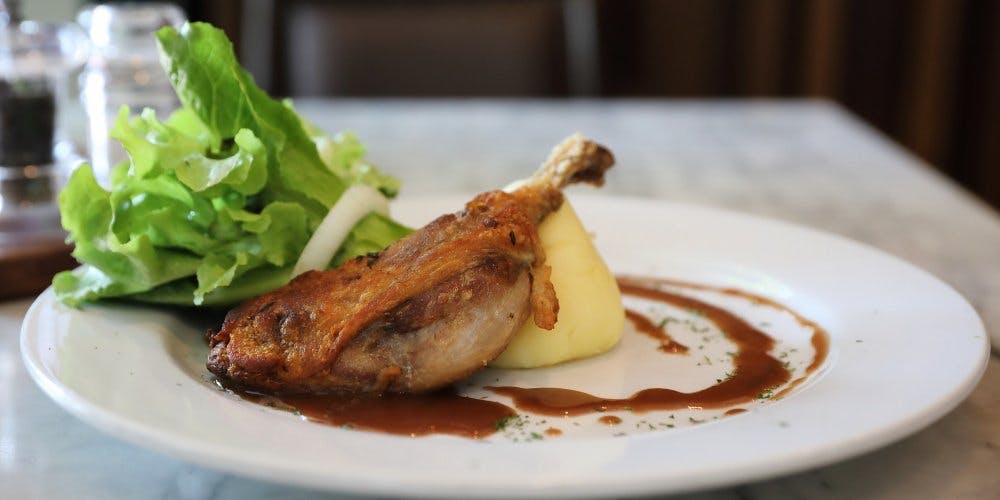 Que boire avec un magret de canard ? - Mets & Vins