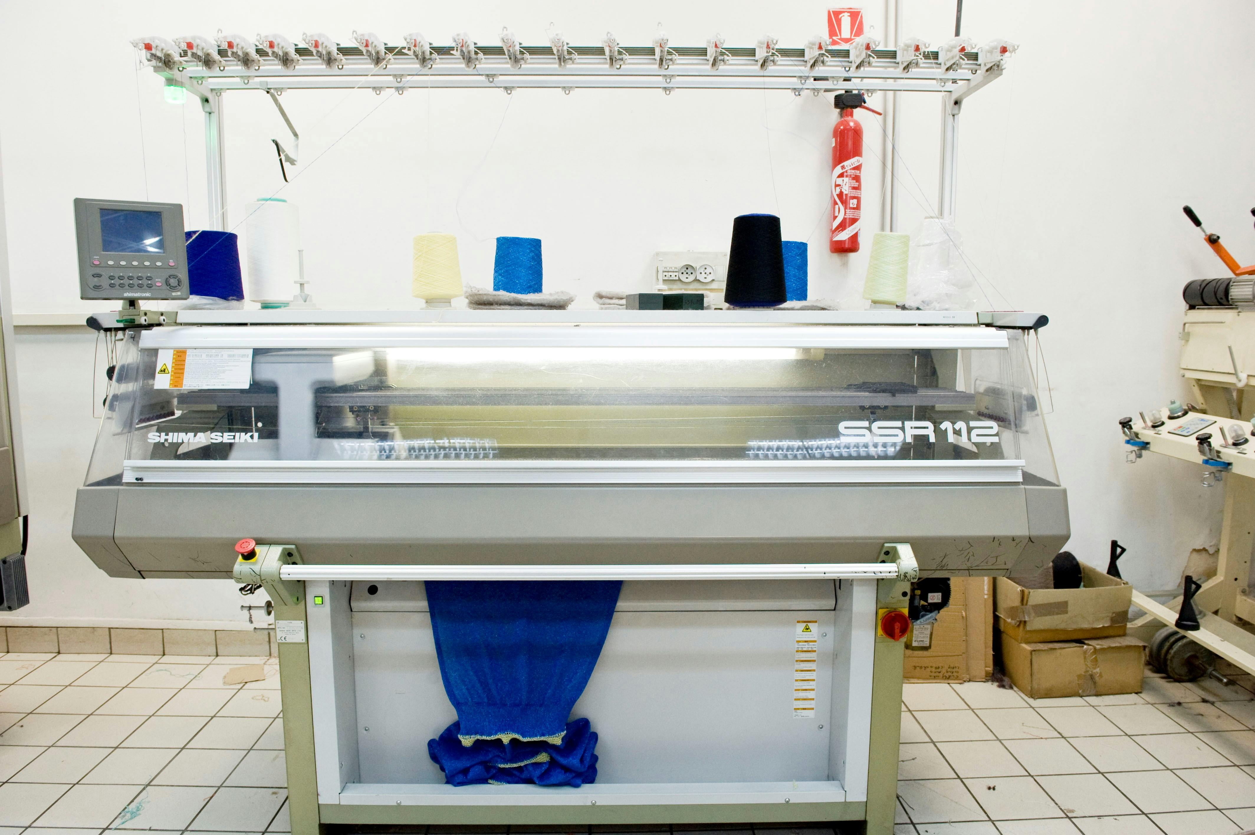 Machine à tricoter - Atelier Tricot Jean Marc à Clamart