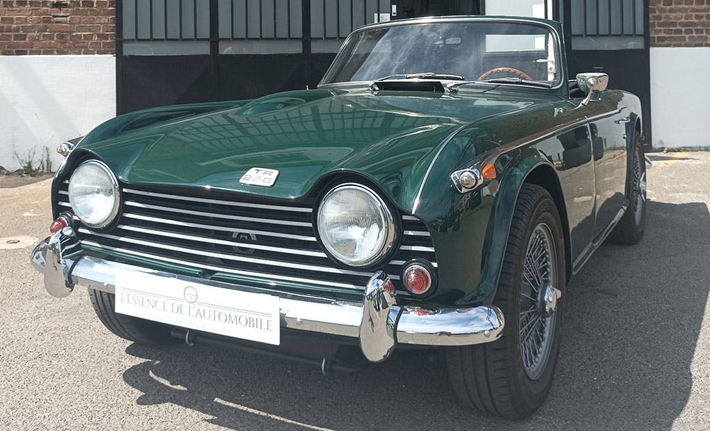 TRIUMPH TR 250