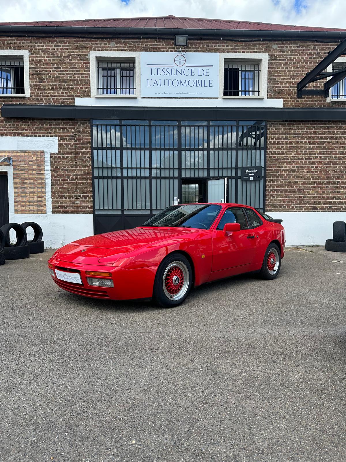 PORSCHE 944 TURBO TARGA