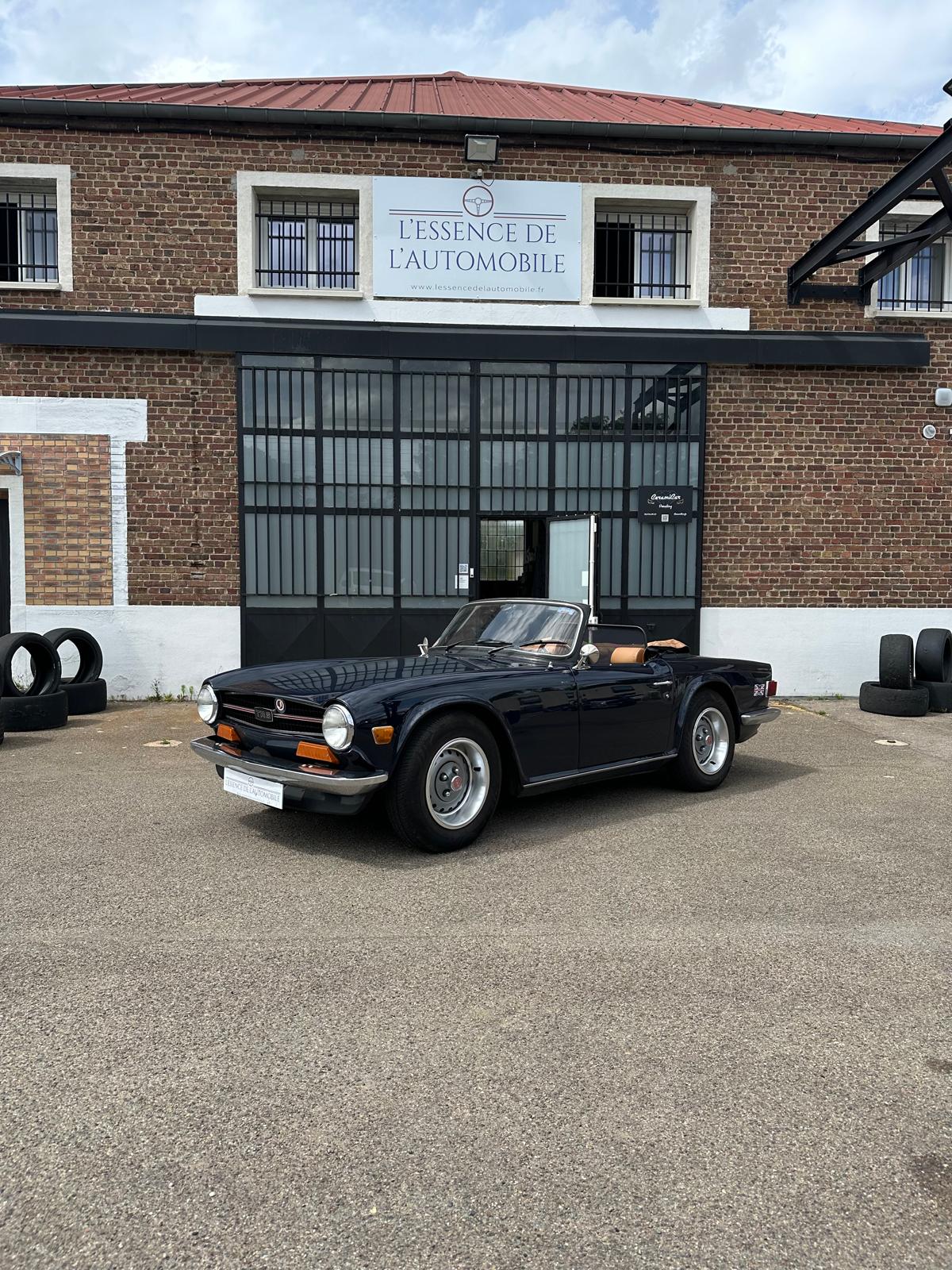 TRIUMPH TR6