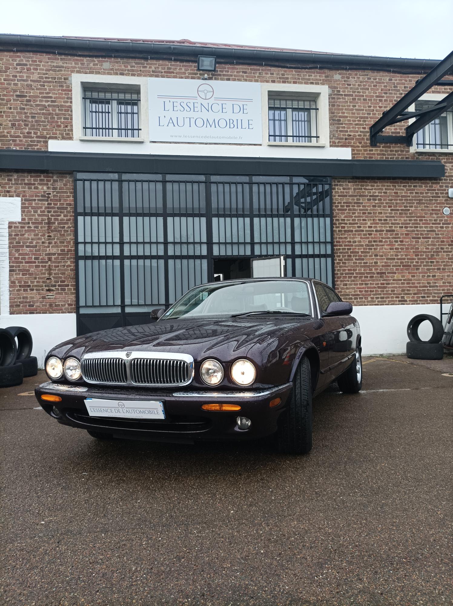 JAGUAR XJ308 V8 3.2