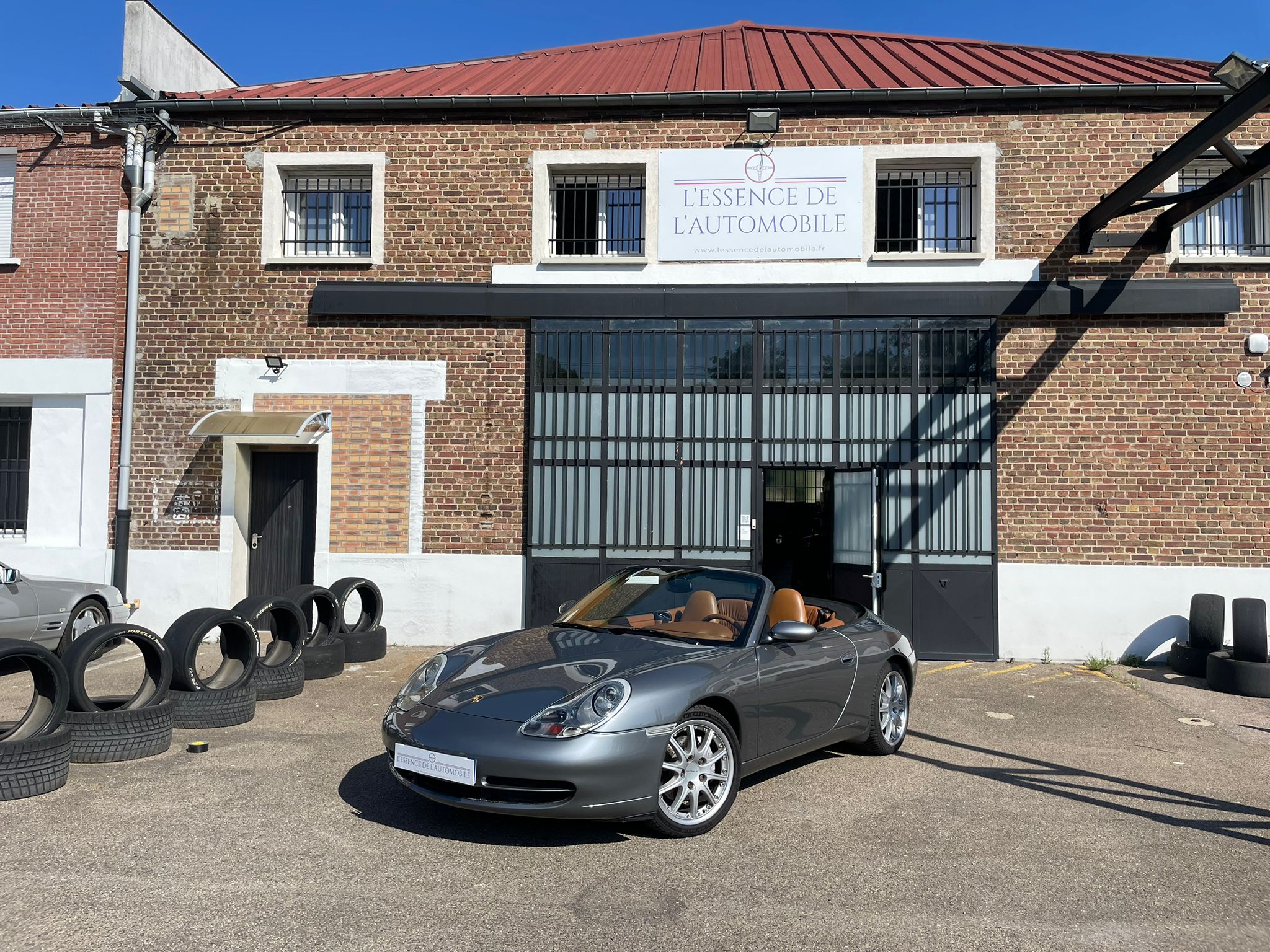 PORSCHE CAB CARRERA 4    3.4 LITRES