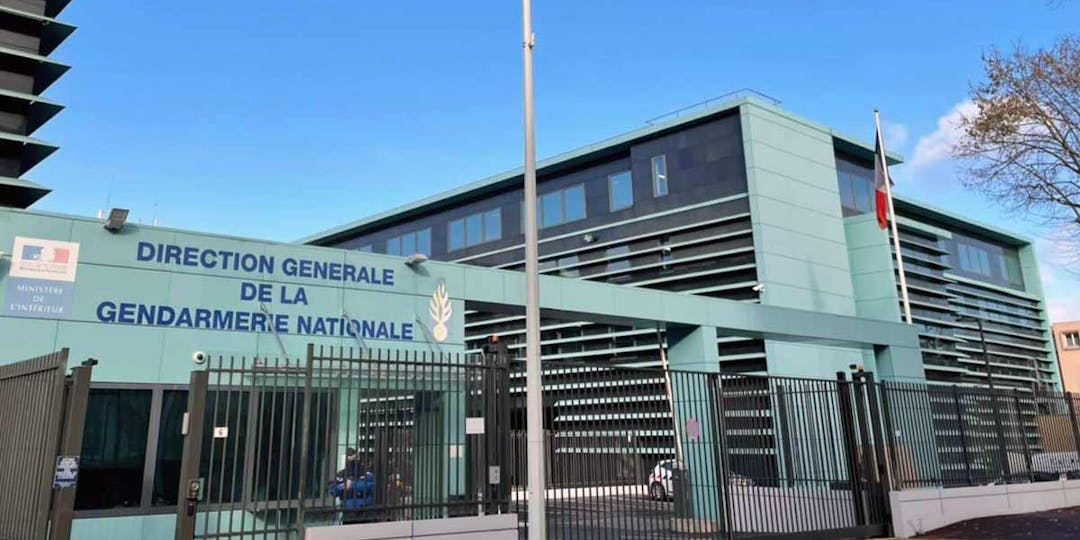L'entrée de la direction générale de la Gendarmerie nationale (DGGN), installée à Issy-les-Moulineaux, près de Paris.